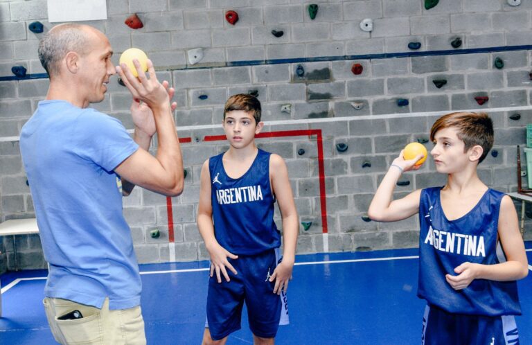 lanzamiento-minibasquetbol-manual-lofrano-genga-1